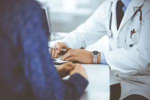 pessoa em consulta médica